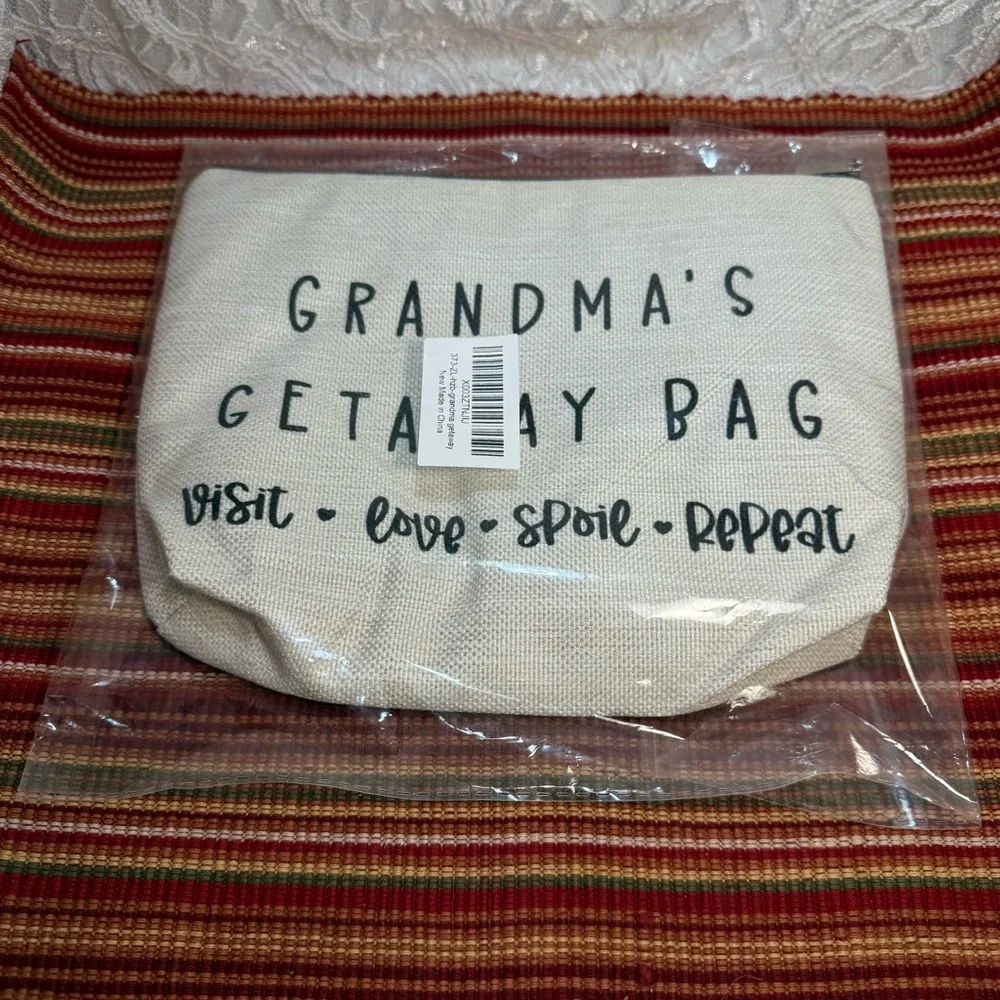 NWT - Grandma's Getaway Cosmetic Bag/Pouch